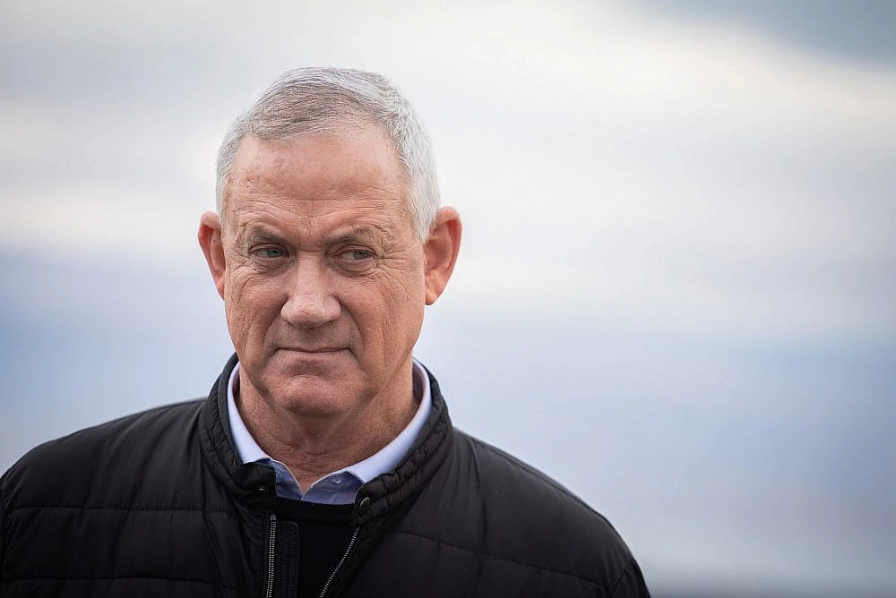 Benny Gantz Hair Transplant: Rumors and Hair Restoration