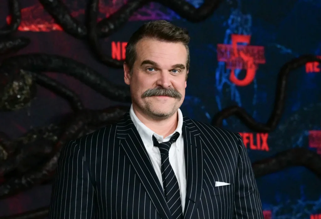 david-harbour-hair-transplant